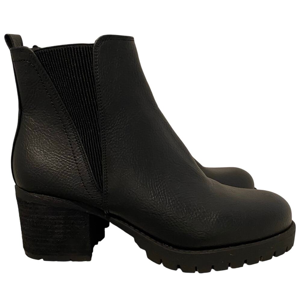 MIA Women's Jody Heeled Ankle Chelsea Bootie Black Size 7.5 Round Toe Lug Sole